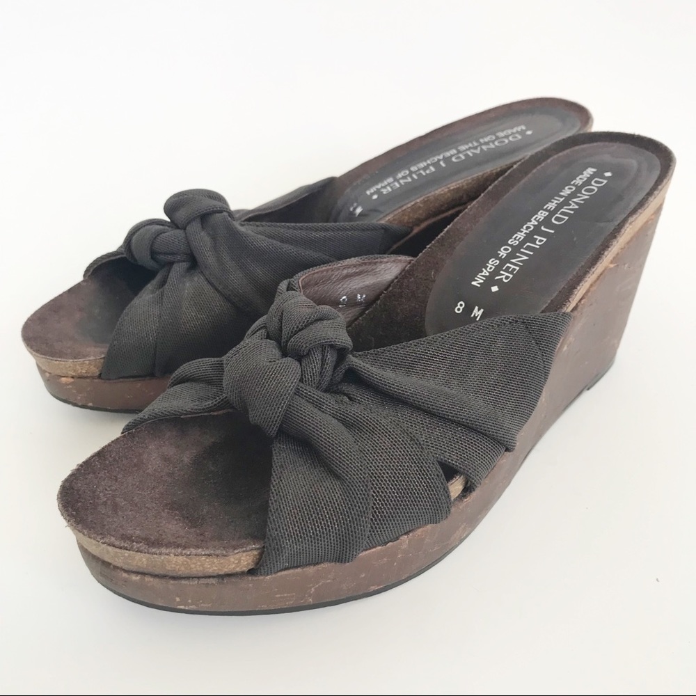 DONALD PLINER Knotted Wedge Sandal